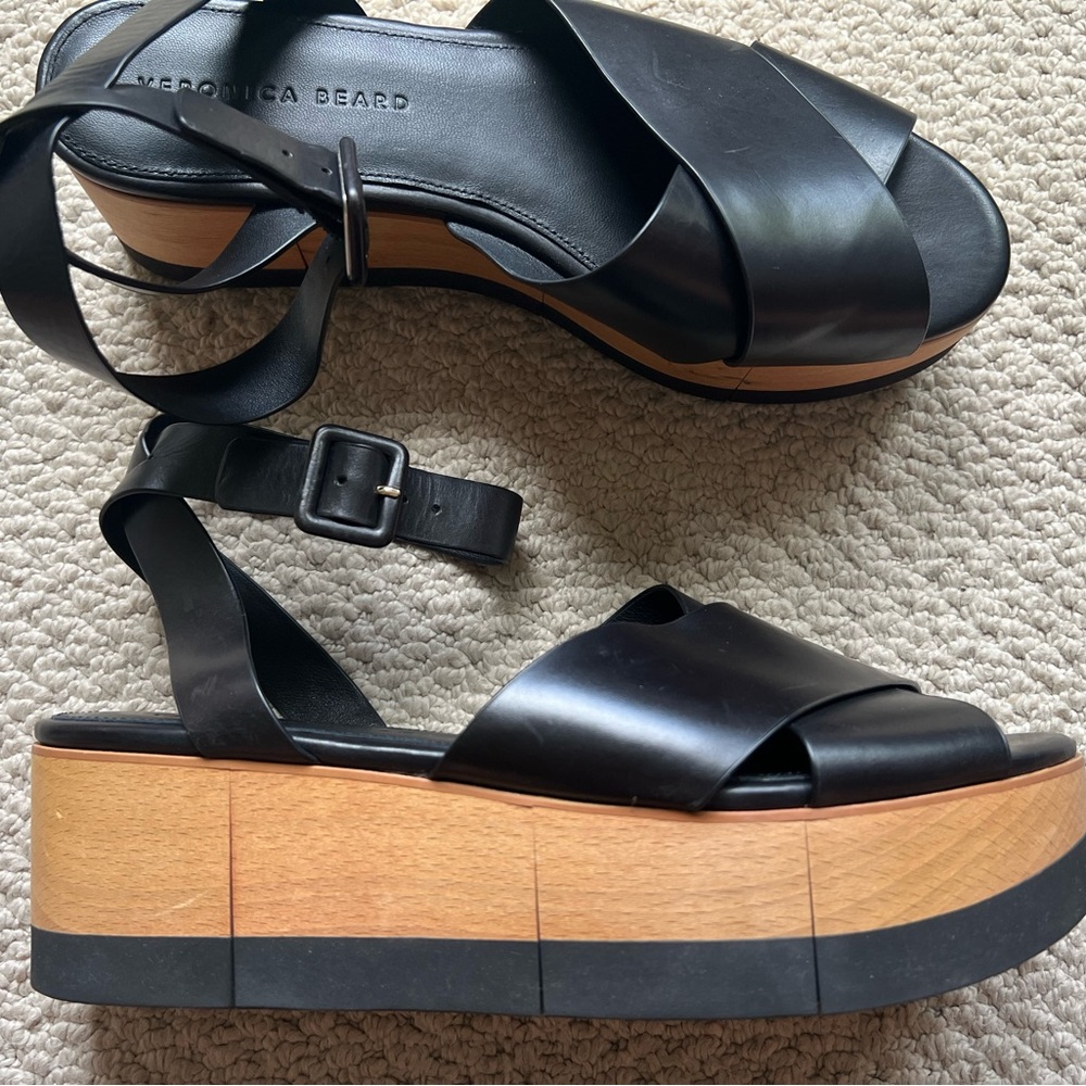 Veronica Beard Wynie platform sandals. 9.5